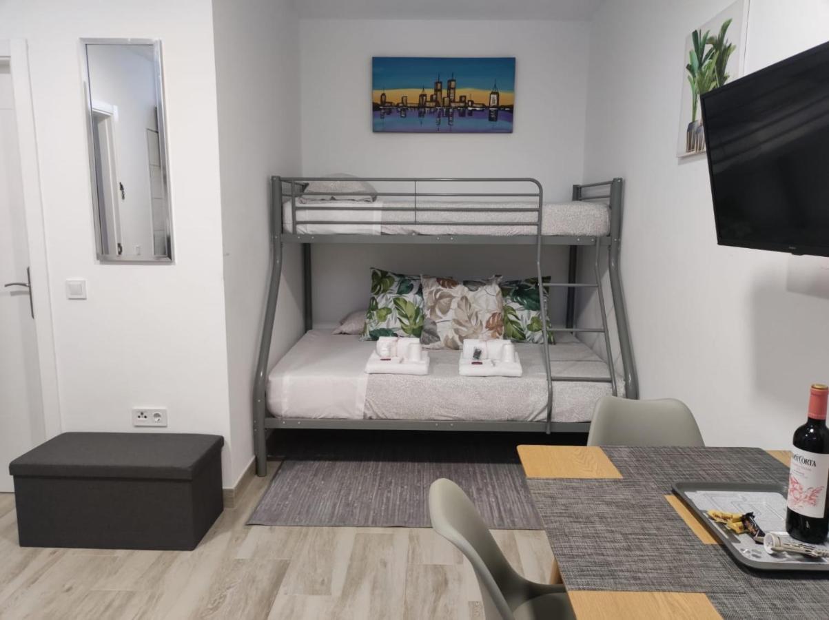 이코드레로스비노스 Casa Piramide 4 Wifi - Parking Y Terraza Privada 빌라 외부 사진