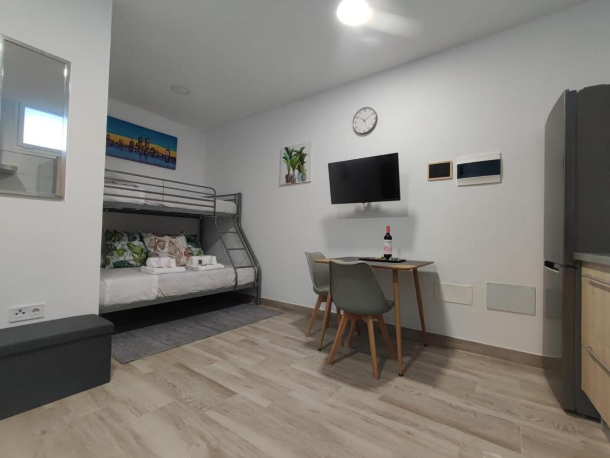 이코드레로스비노스 Casa Piramide 4 Wifi - Parking Y Terraza Privada 빌라 외부 사진